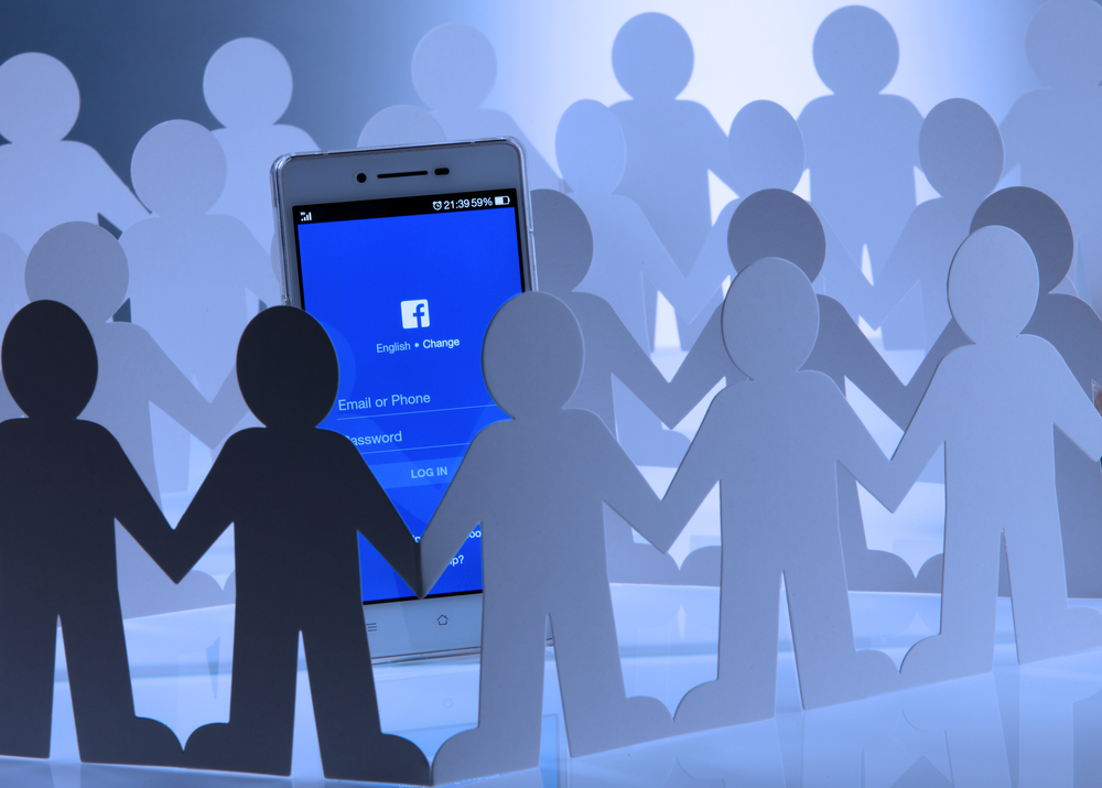كيفية تقسيم أعضاء مجموعة Facebook الخاصة بك ولماذا يجب عليك ذلك